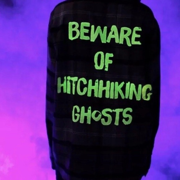 Cakeworthy NWOT Haunted Mansion Hitchhiking Ghost Plaid Button Up Shirt  4X - Picture 2 of 11